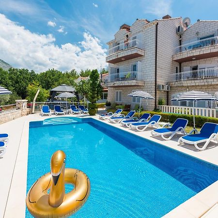 Villa Markoc 챠브타트 외부 사진