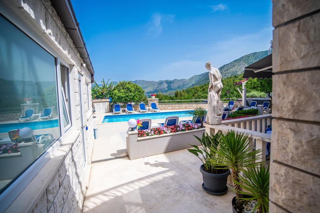 Villa Markoc 챠브타트 외부 사진