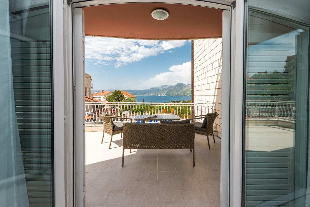Villa Markoc 챠브타트 외부 사진